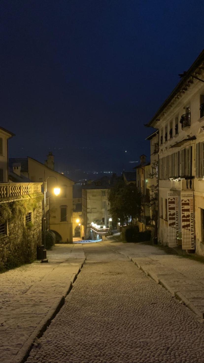 -Ortaflats- Appartamenti Imbarcadero & Palazzotto Orta San Giulio Kültér fotó